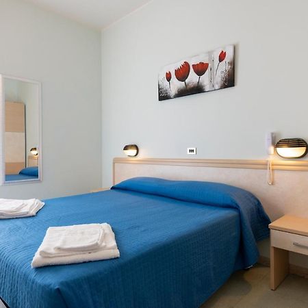 Hotel Olympic Milano Marittima Exteriör bild
