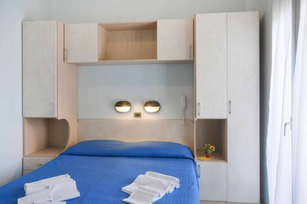 Hotel Olympic Milano Marittima Exteriör bild