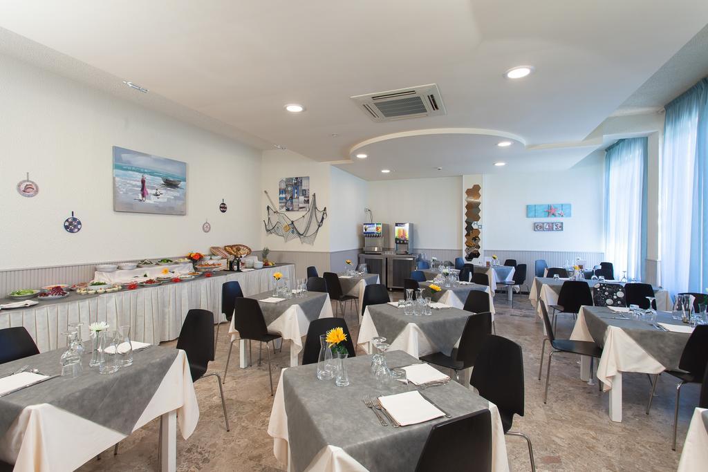 Hotel Olympic Milano Marittima Exteriör bild