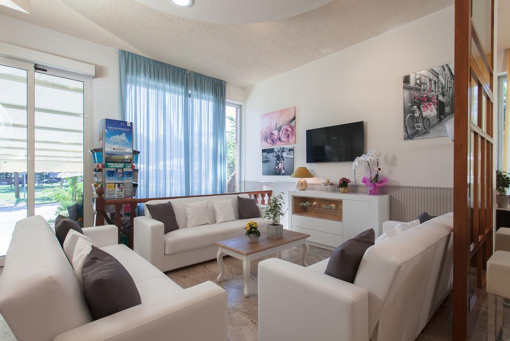 Hotel Olympic Milano Marittima Exteriör bild