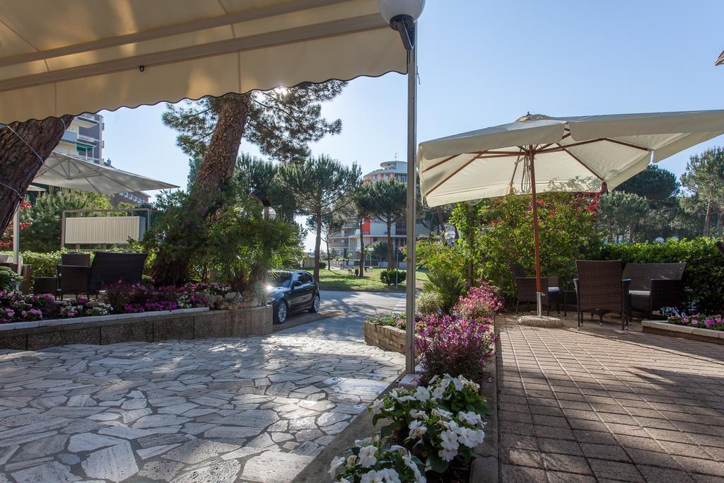 Hotel Olympic Milano Marittima Exteriör bild
